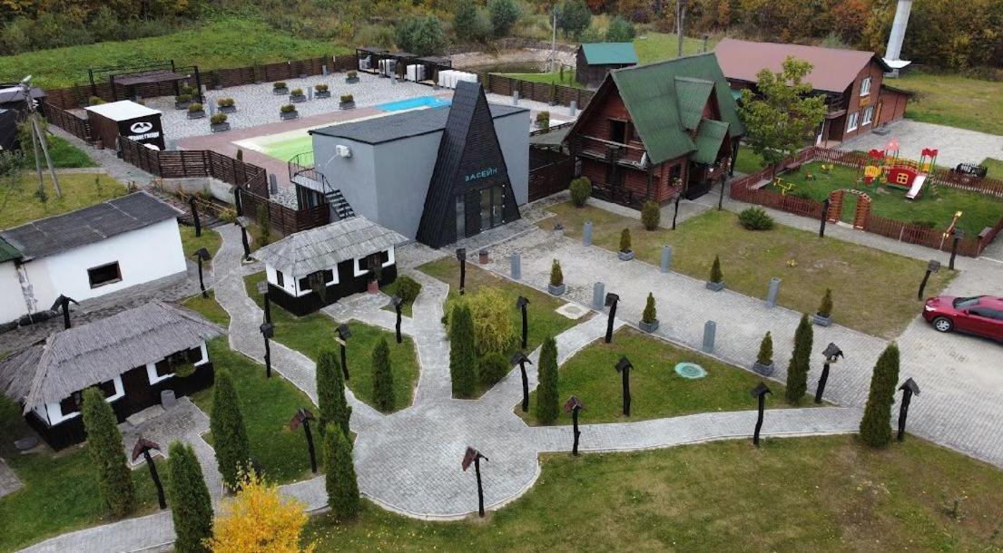Orlyne Gnizdo Hotel Tsjernivsi Buitenkant foto