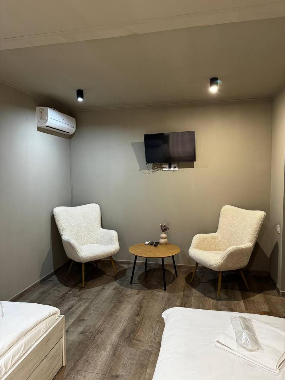 Orlyne Gnizdo Hotel Tsjernivsi Kamer foto