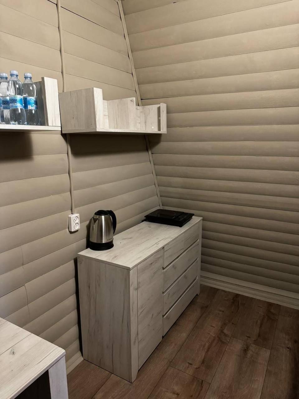 Orlyne Gnizdo Hotel Tsjernivsi Kamer foto
