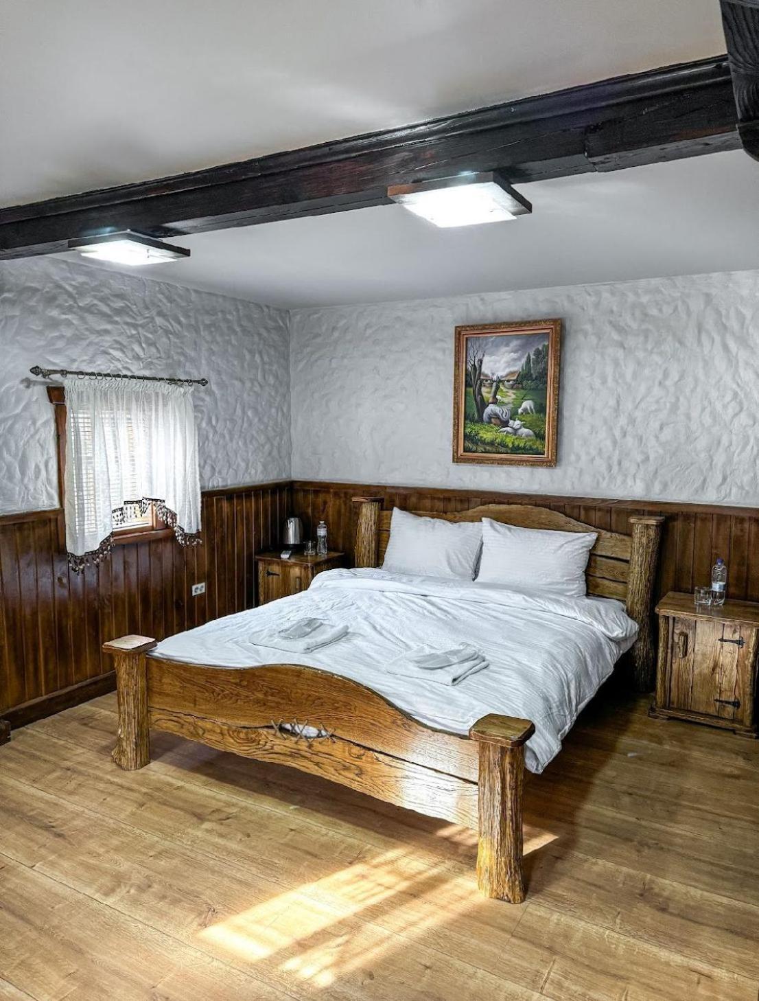 Orlyne Gnizdo Hotel Tsjernivsi Kamer foto