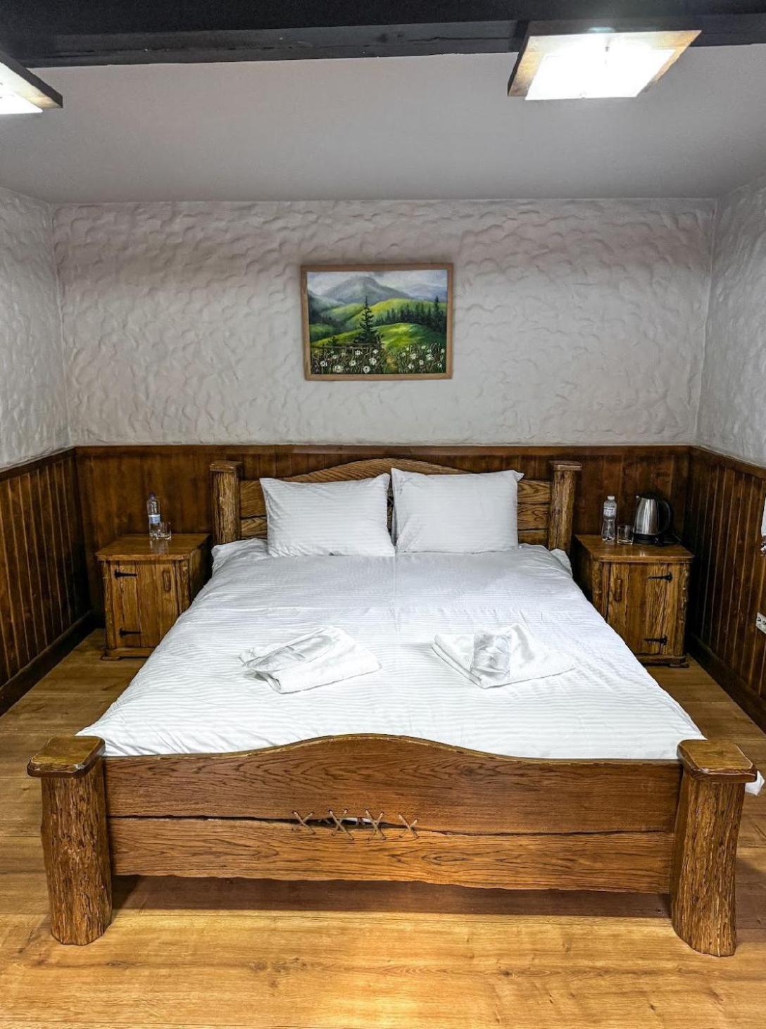 Orlyne Gnizdo Hotel Tsjernivsi Kamer foto